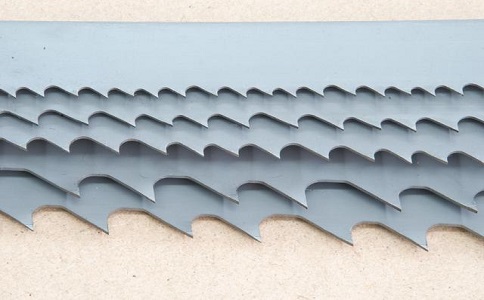 青海带锯床上的钢丝刷，对于带锯条的重要性